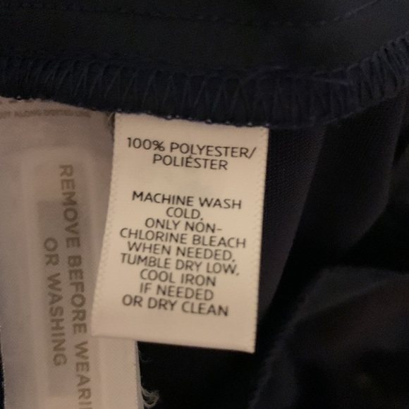 Like new loft wide leg crop pleated trousers w/ sash tie at waist. Dry-cleaned - Picture 9 of 9